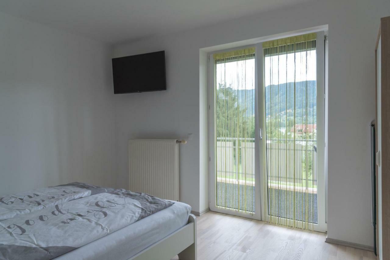 Apartment Sofia Bodensdorf Exteriör bild