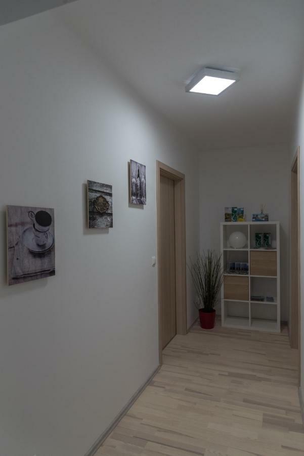 Apartment Sofia Bodensdorf Exteriör bild